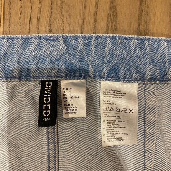 H&M A-line button down skirt - Picture 3 of 3